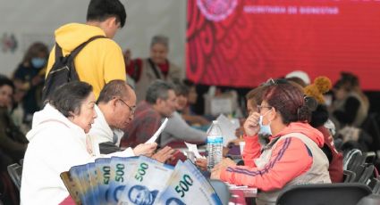¿Habrá un pago extra a los adultos mayores beneficiarios de la Pensión Bienestar en diciembre?