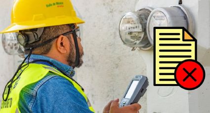 CFE lanza alerta por avisos falsos afuera de casas: así funciona NUEVA forma de extorsión