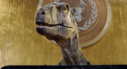 El poderoso mensaje de un dinosaurio en la ONU para alertar sobre el calentamiento global
