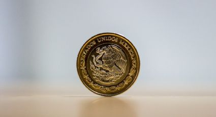 Paquete de monedas mexicanas conmemorativas se vende en la web por ¡120,000 pesos!