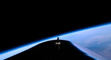 Viajar al ESPACIO con Virgin Galactic te costará 450,000 dólares; ¿qué incluye el boleto?