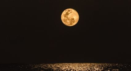 Así es como influye el movimiento de el Sol y la Luna a los océanos