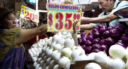 Kilo de cebolla se vende hasta en $69 en distintos supermercados del país