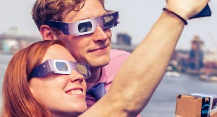 ¿Quieres tomarte una selfie durante el eclipse? Sigue estos consejos