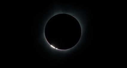 ¡No solo en el cielo! Este es el curioso efecto que aparece si escribes "eclipse solar" en Google