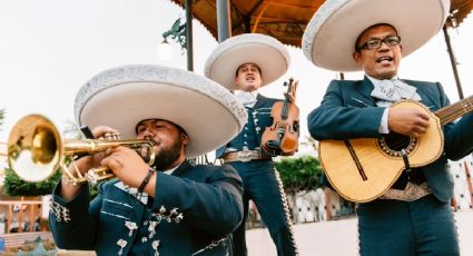 ¿Piensas llevar serenata? Esto cobra un mariachi en pleno 2024