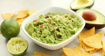 El INFALIBLE truco de los taqueros para que tu guacamole dure más tiempo