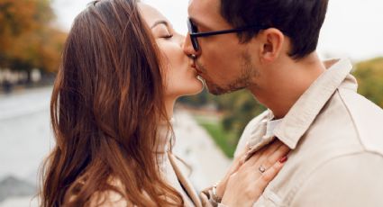 El primer beso en los labios es más antiguo de lo que se pensaba: este es su origen