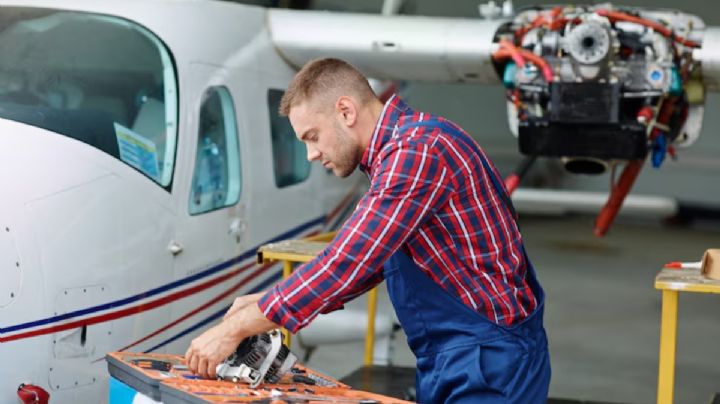 Viva Aerobus ofrece EMPLEO con sueldo de 26,000 pesos y boletos de avión a precios inimaginables