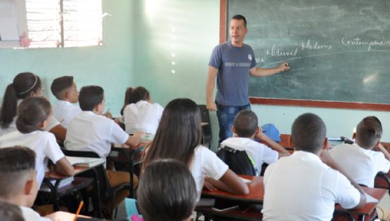 ¿Cuánto gana un maestro de primaria de la SEP? Lista de los estados con mejores sueldos