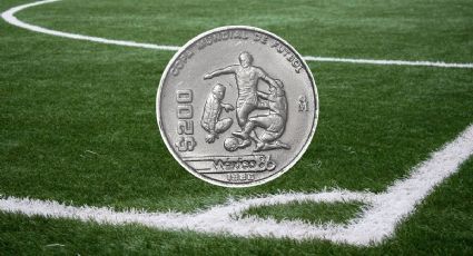 Venden moneda de 200 pesos en 100,000 por recordar la Copa Mundial de Futbol