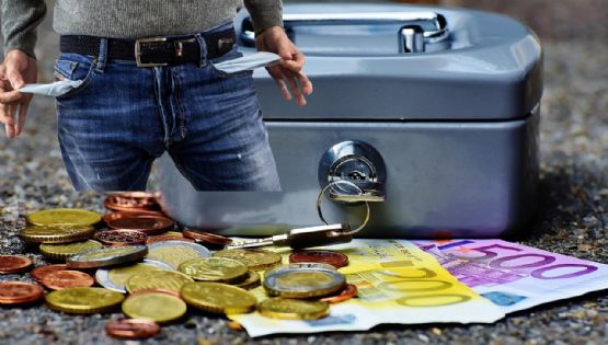 Dismorfia del dinero: La forma en la que las redes sociales te hacen sentir pobre