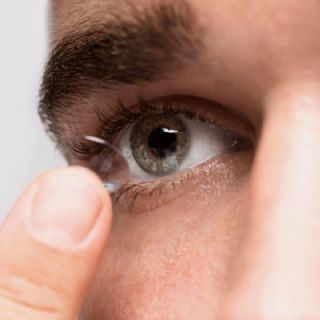 Estudios del glaucoma desarrollan lentes de contacto inteligentes que ayudan a controlarlo