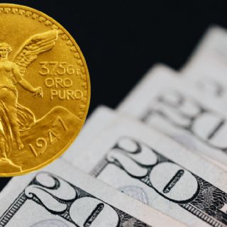 Centenario de oro imparable: Así cotiza hoy tras superar la barrera de los 113,000 pesos