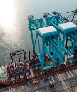 Puerto de Manzanillo recibe nuevas grúas con inversión de 300 millones de pesos