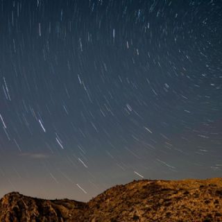 ¿Cuándo y a qué hora ver el eclipse de sol total y la lluvia de las Perseidas al mismo tiempo?